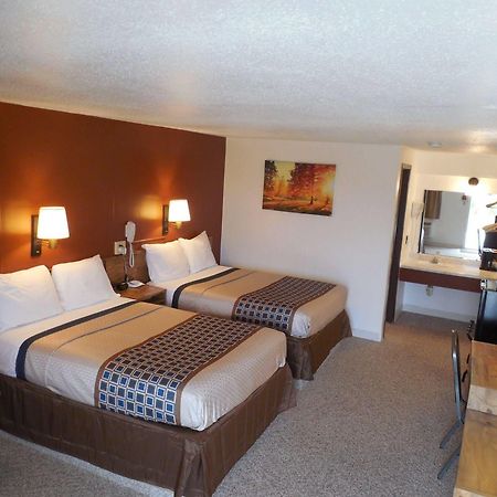 Motel 70 High Hill ภายนอก รูปภาพ