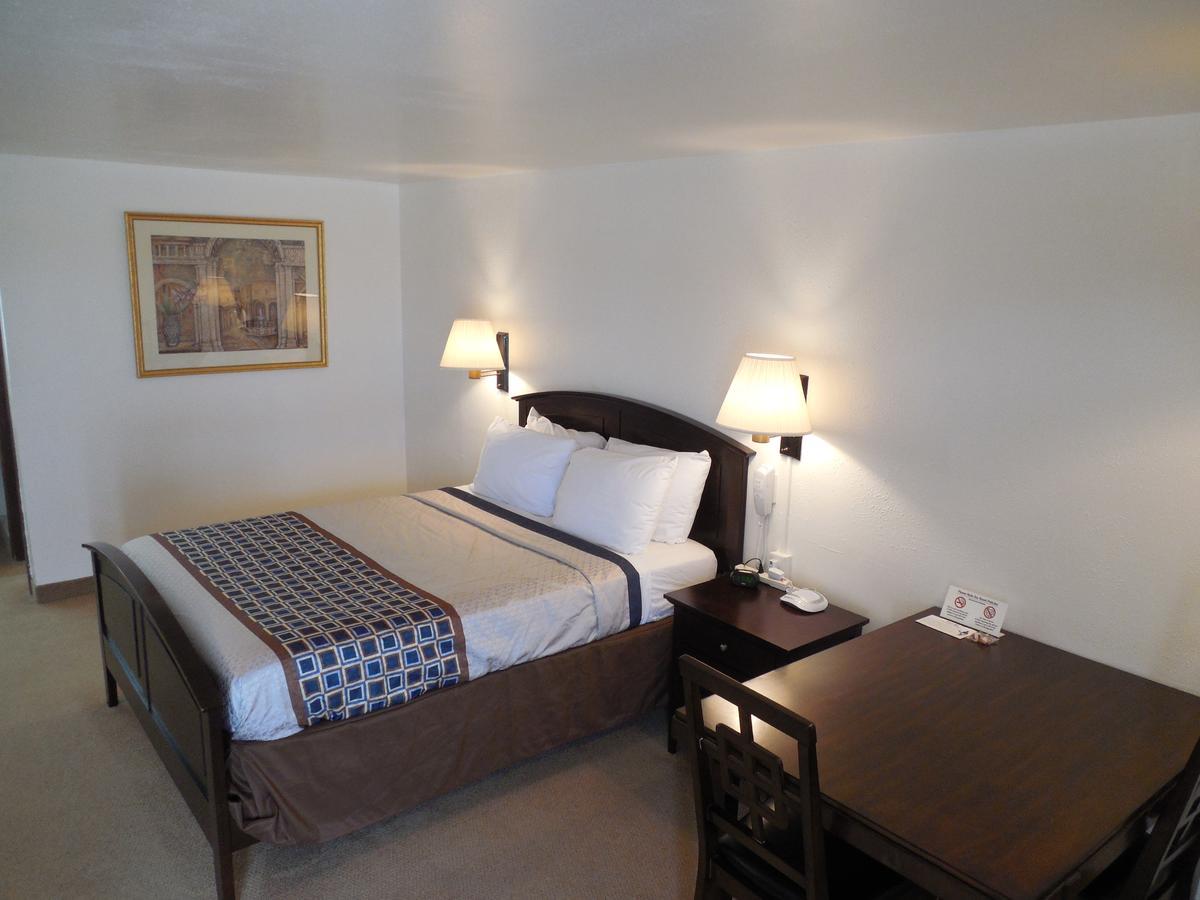 Motel 70 High Hill ภายนอก รูปภาพ