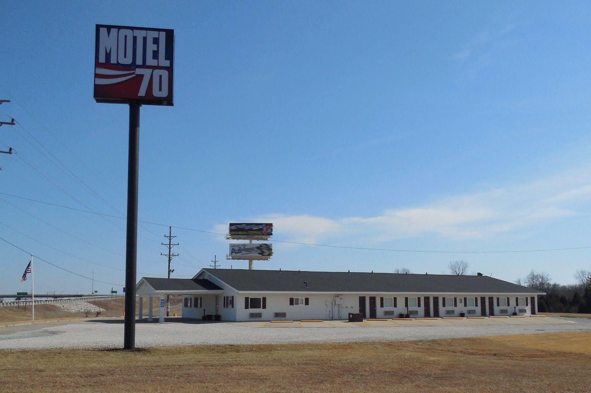 Motel 70 High Hill ภายนอก รูปภาพ